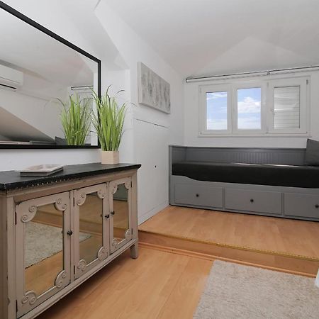 Spacious 2 Bedroom Apt Luxeview- Oldtownview, 10Min To Town ดูบรอฟนิก ภายนอก รูปภาพ