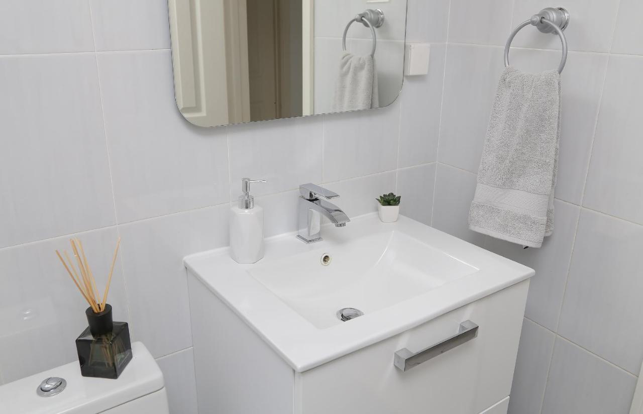Spacious 2 Bedroom Apt Luxeview- Oldtownview, 10Min To Town ดูบรอฟนิก ภายนอก รูปภาพ