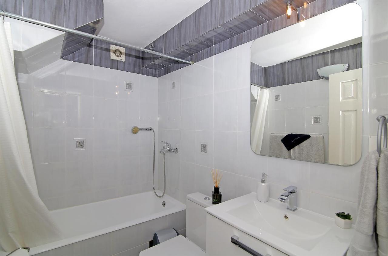 Spacious 2 Bedroom Apt Luxeview- Oldtownview, 10Min To Town ดูบรอฟนิก ภายนอก รูปภาพ