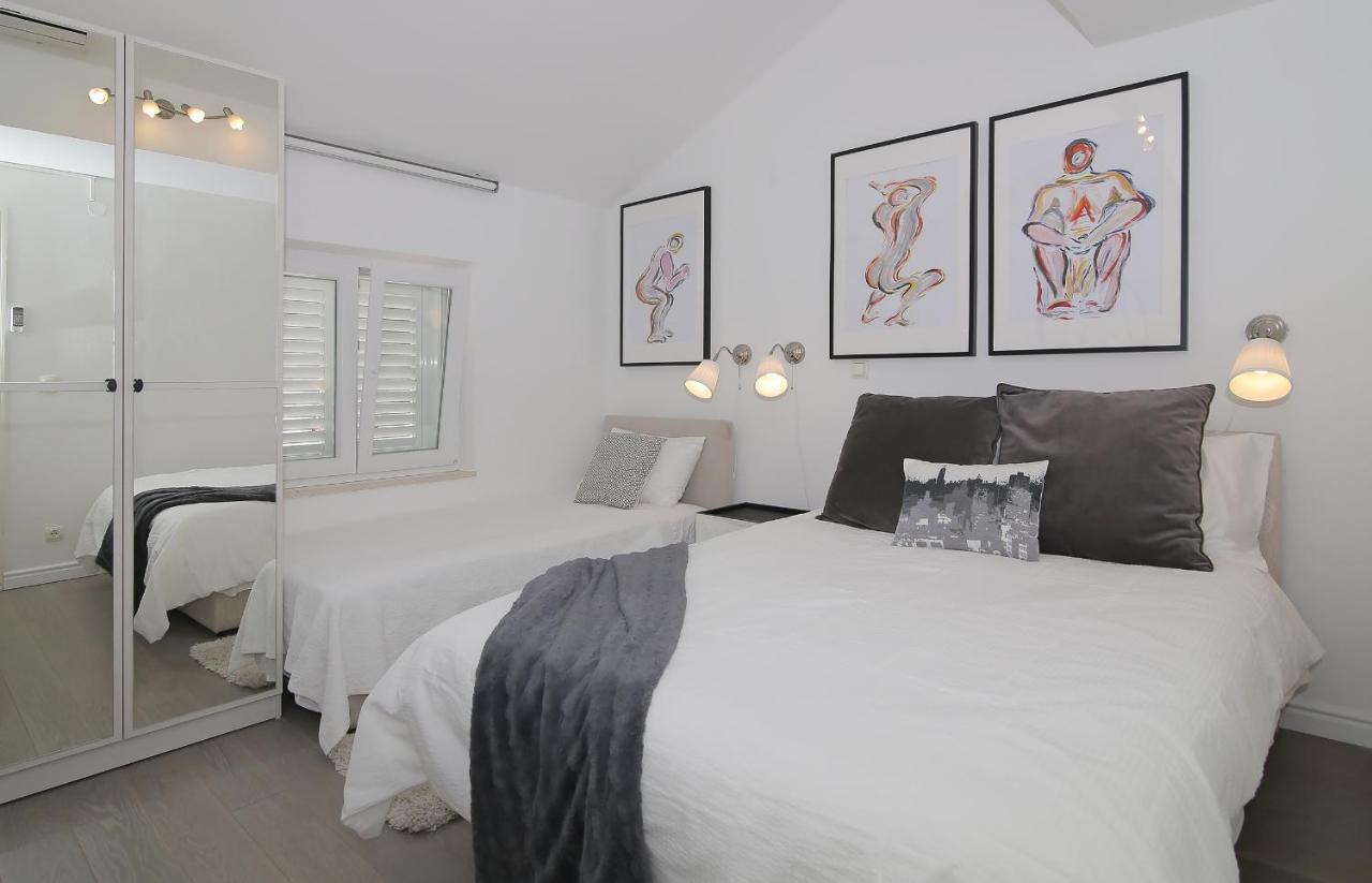Spacious 2 Bedroom Apt Luxeview- Oldtownview, 10Min To Town ดูบรอฟนิก ภายนอก รูปภาพ